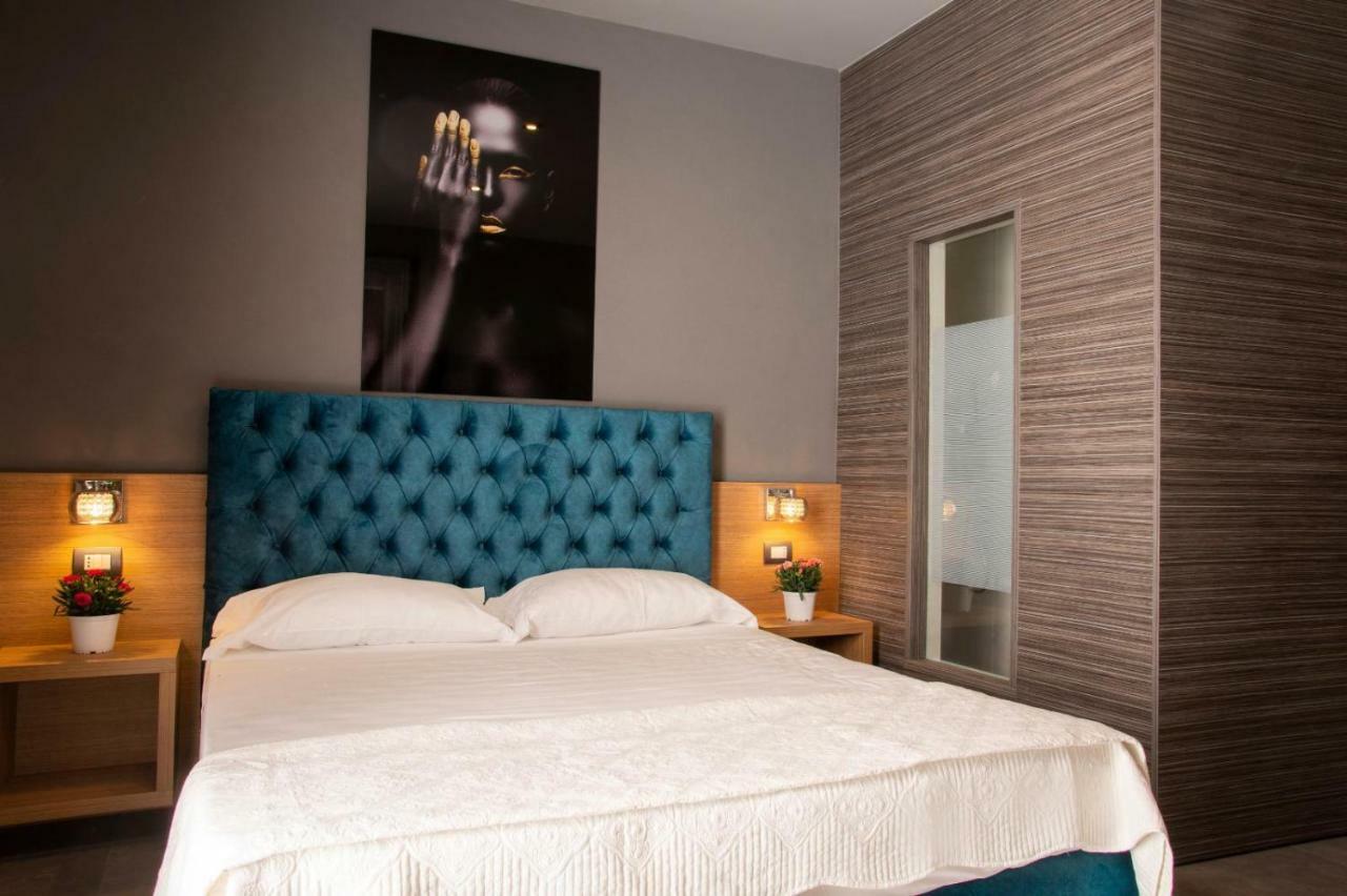 Umberto I° Suite & Spa Naples Extérieur photo
